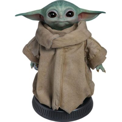 Star-Wars-The-Mandalorian-Life-Size-Statue-The-Child-42
