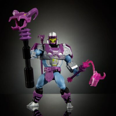 motu x transformers megatron armor skeletor pose 1